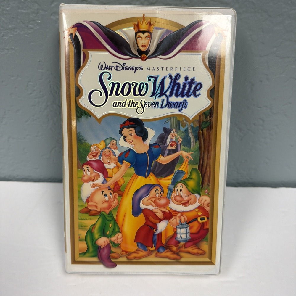 Walt Disney Masterpiece Snow White and the Seven Dwarfs VHS Clamshell